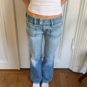 Diesel Jeans - Diesel jeans midjemått: 38x2cm innerbenslängd: 75cm