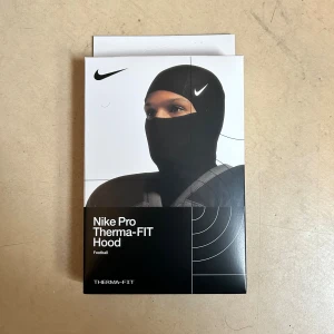 Nike Ski Mask - aldrig använd helt ny