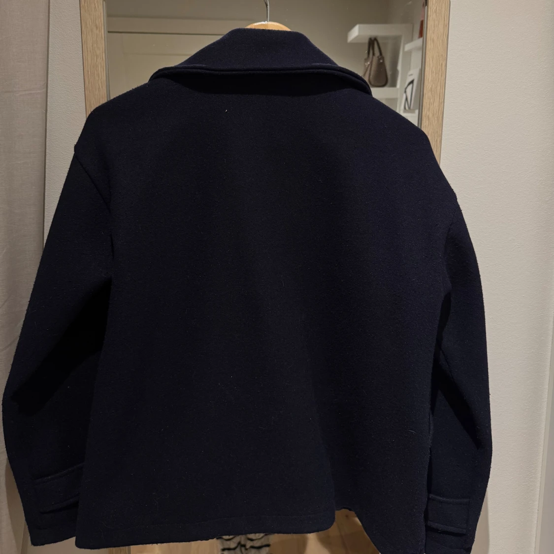 Mörkblå skepparkavaj från Design by Si - 2