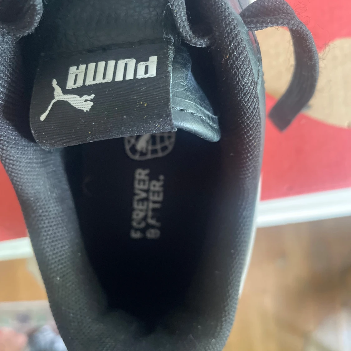 Svarta och vita sneakers från Puma - 1