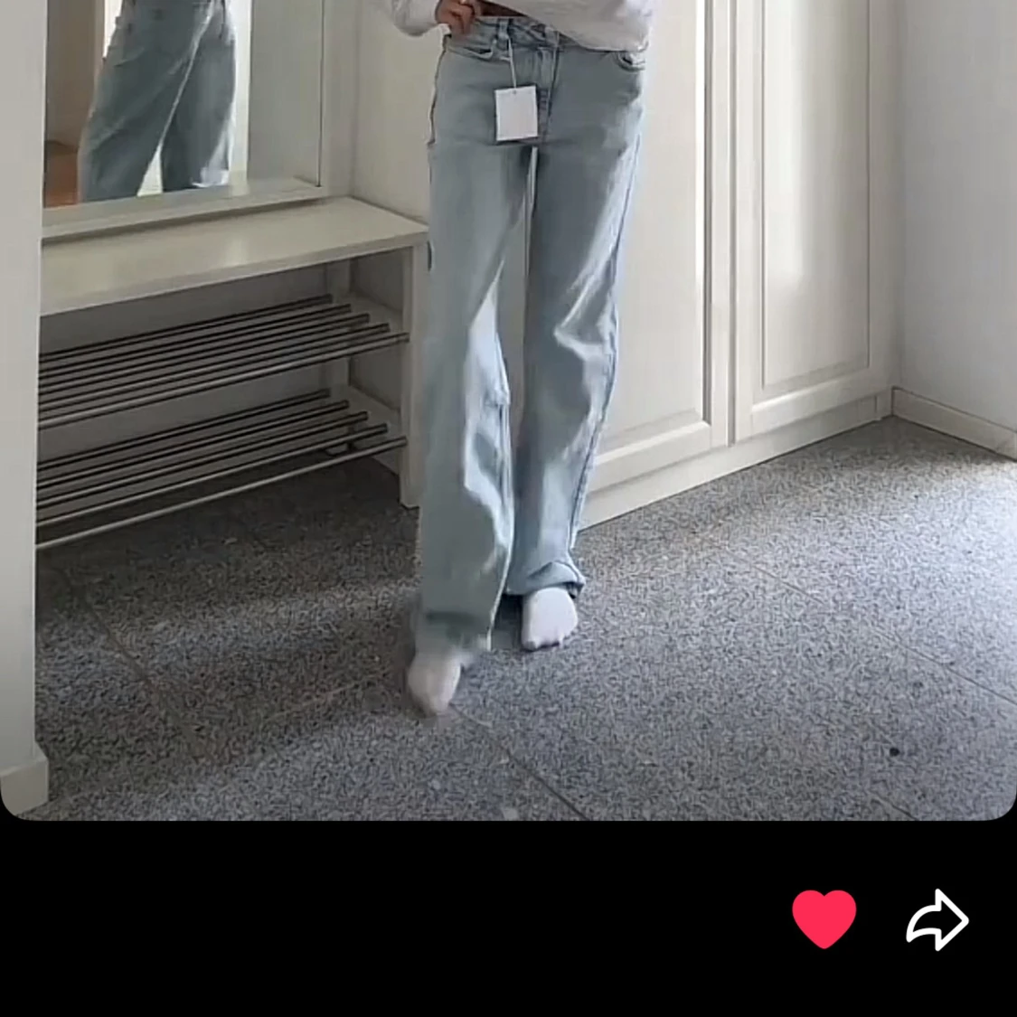 Ljusblå wide jeans från Bik bok - 2