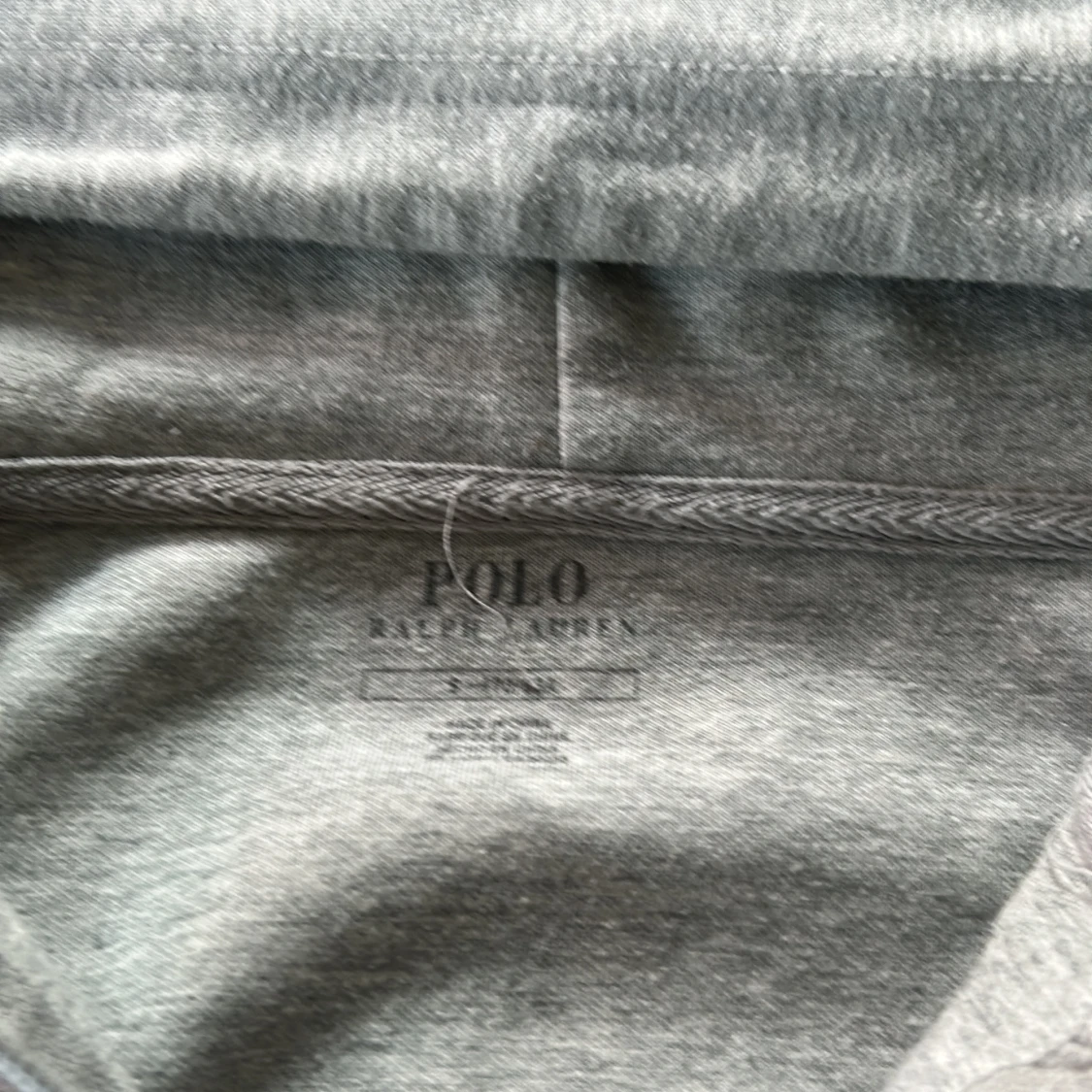 Grå hoodie från Polo Ralph Lauren - 1