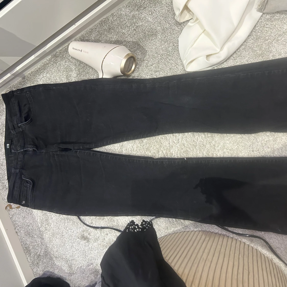 Svarta Roxy jeans från LTB