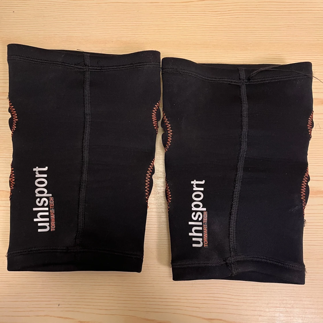 Uhlsport Knäskydd - 1