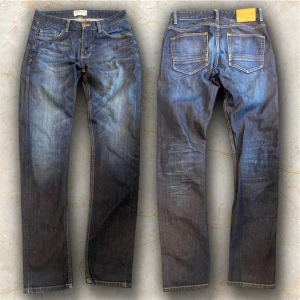 Dobber jeans - Dobber jeans som sitter slim. W29 L32. Snygg tvätt