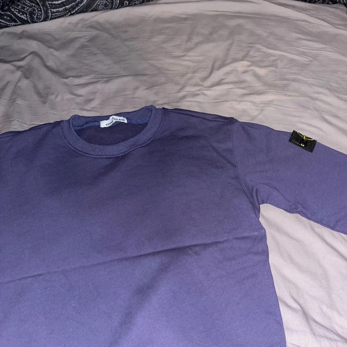 Mörkblå sweatshirt från Stone Island
