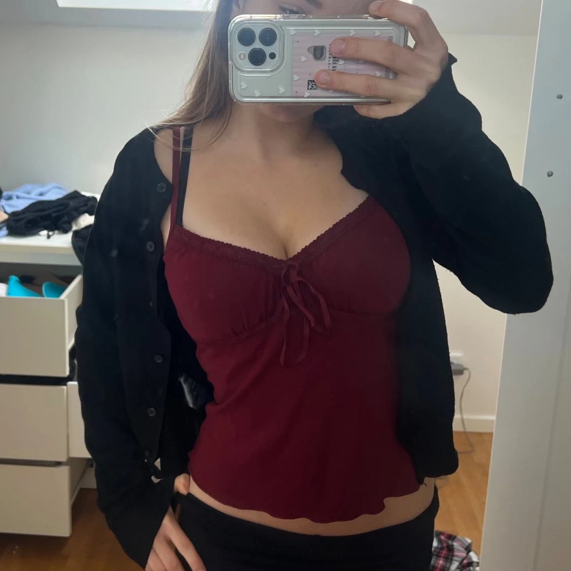 Vinröd linnetopp från Brandy Melville