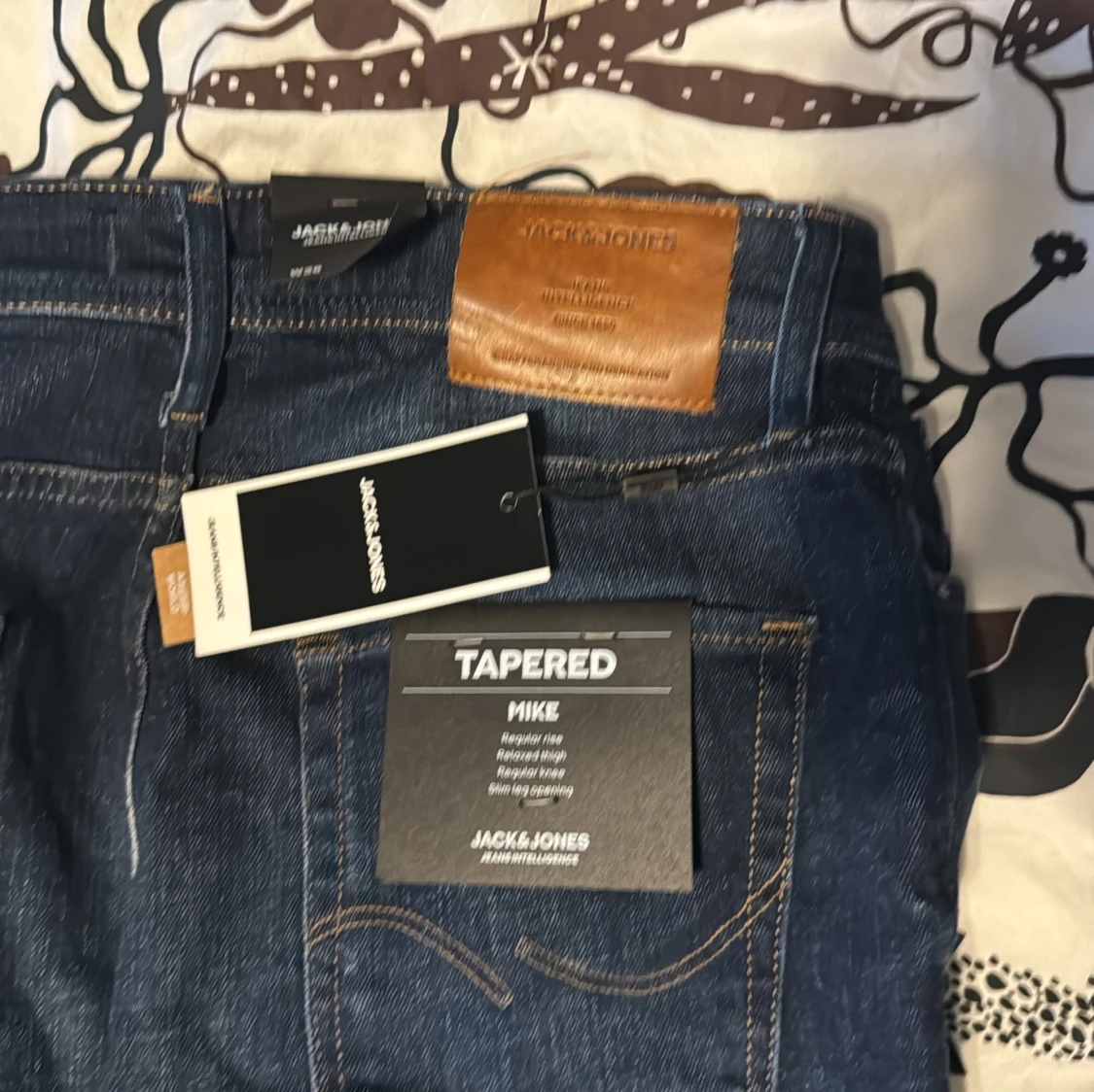 Mörkblå tapered jeans Jack & Jones storlek 29/32 - 4