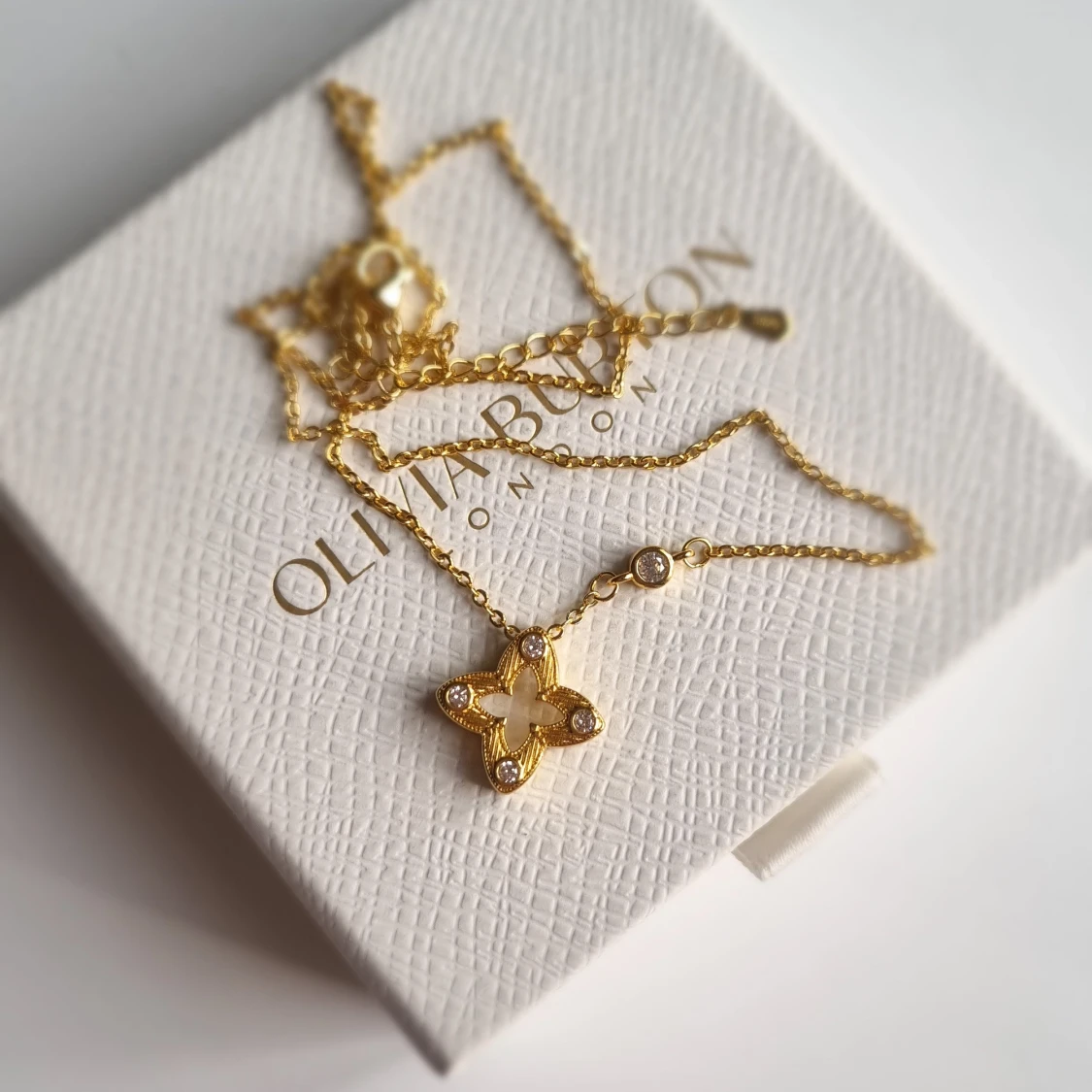 Guldigt halsband s925 - 1