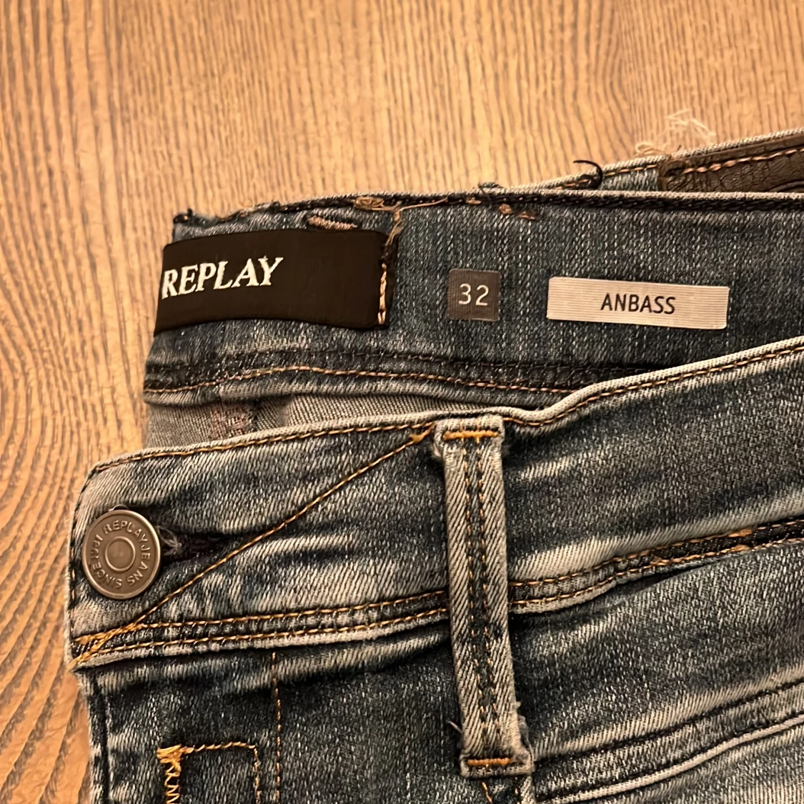 Replay Anbass jeans i tvättad blå - 1