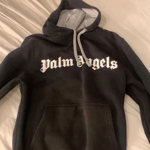 Svart Palm Angels hoodie med tryck - Kom med pris förslag