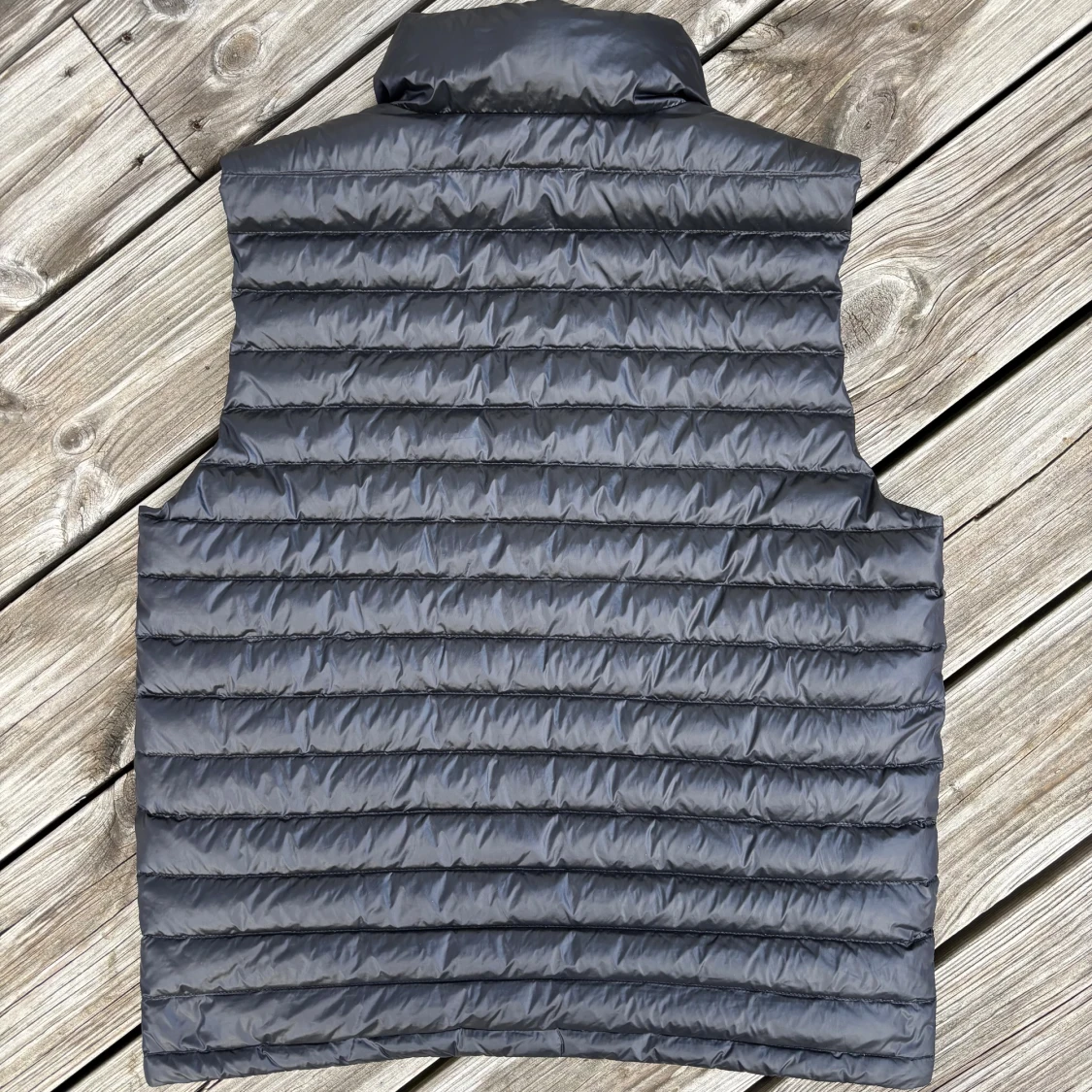 GANT SVART SHINY LIGHT PADDED DOWN VEST - 3