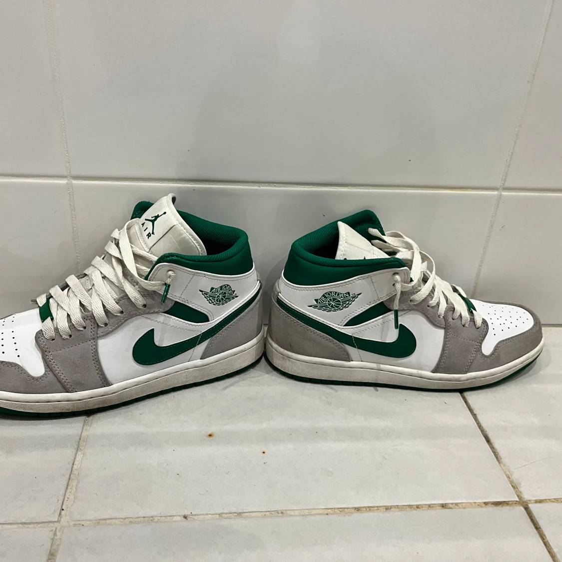 Nike Air Jordan 1 Mid vit/grön/grå - 2