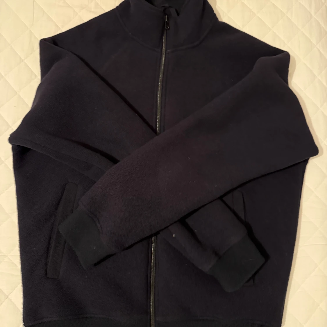 Svart teddyjacka  - 3