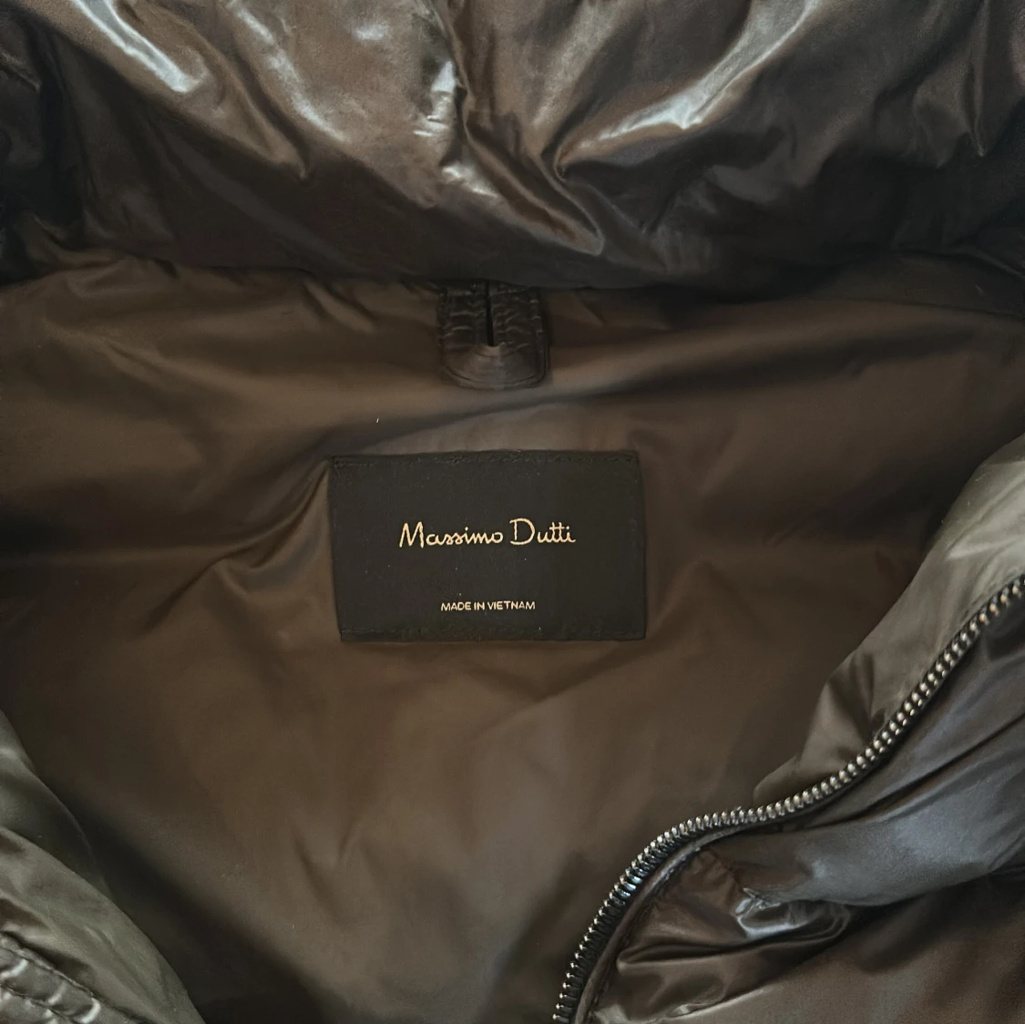 Mörkgrön pufferjacka från Massimo Dutti - 2