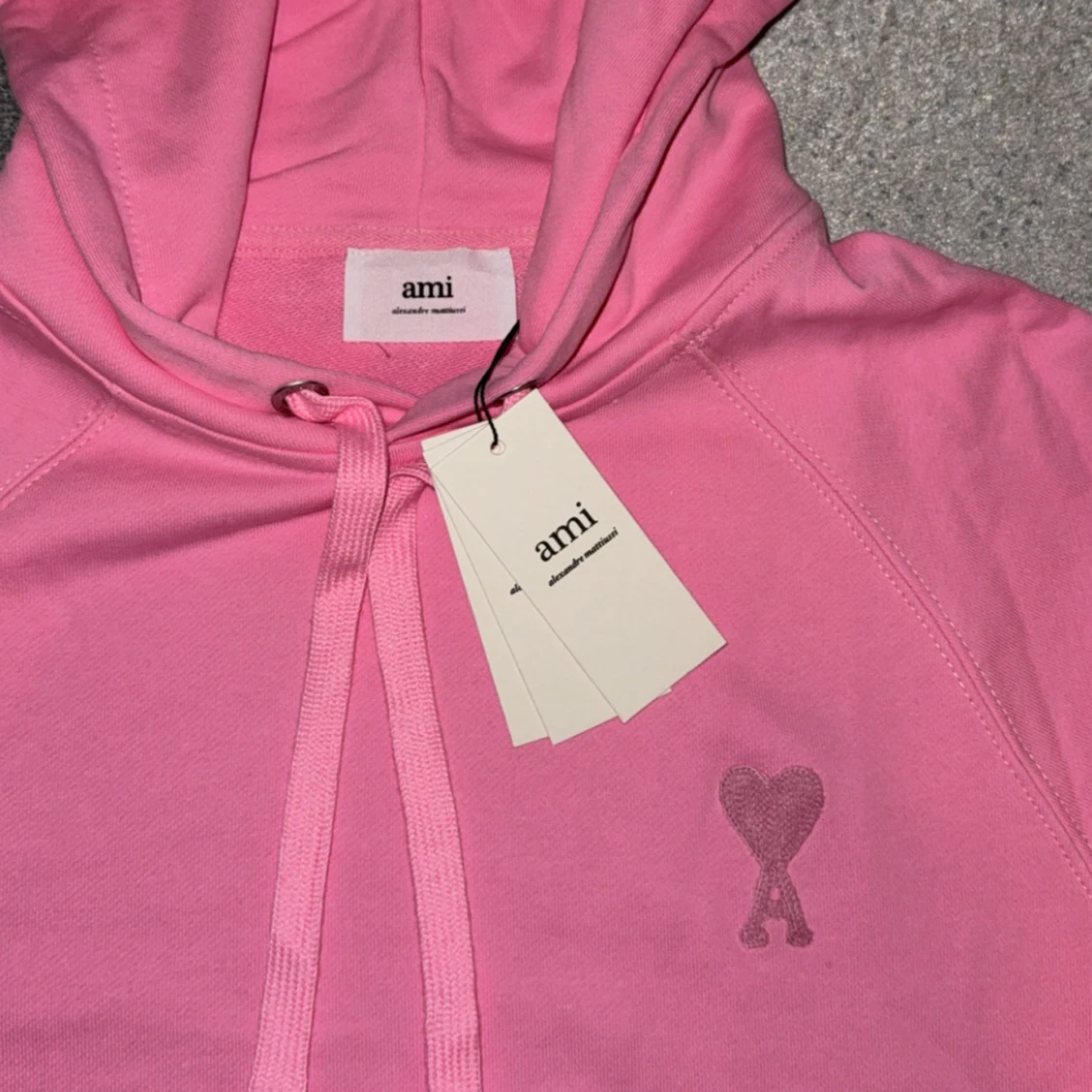 Rosa hoodie från Ami Paris - 1