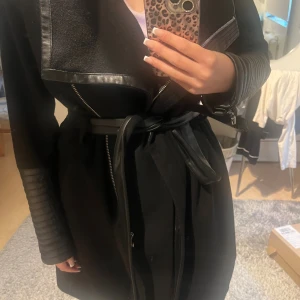 Kappa - Rock and blue funnel coat. Fint skick köpt för 1400kr. Pris kan diskuteras