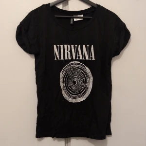 Nirvana T-shirt - Svart band T-shirt, nirvana.