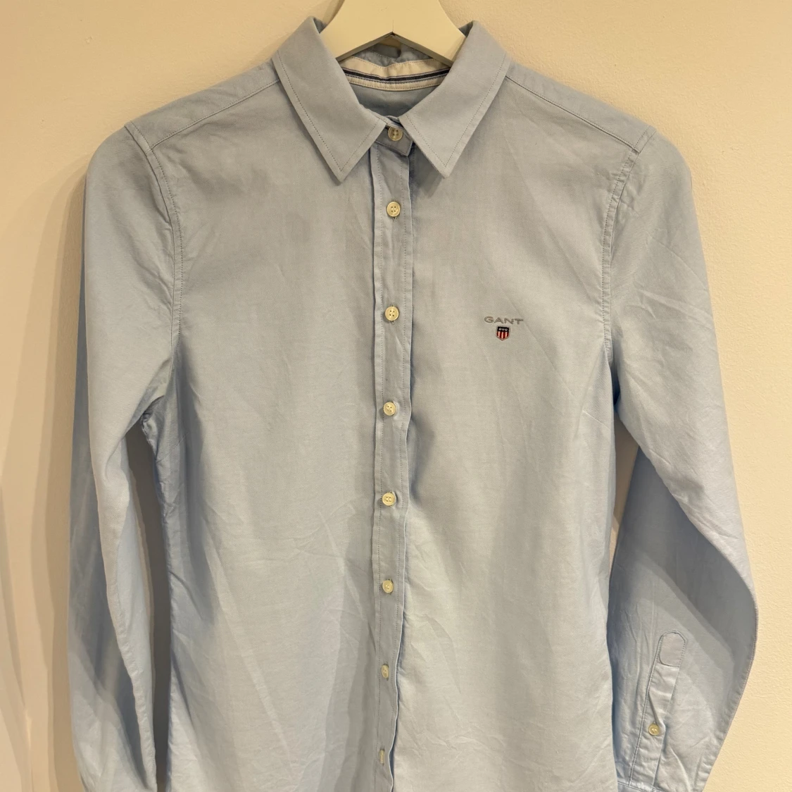 Ljusblå skjorta från Gant, strl 36