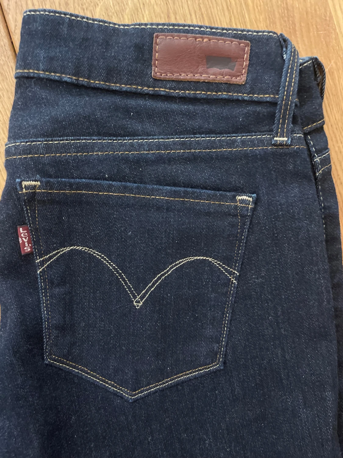 Levis Demi Curve raka jeans  - 1