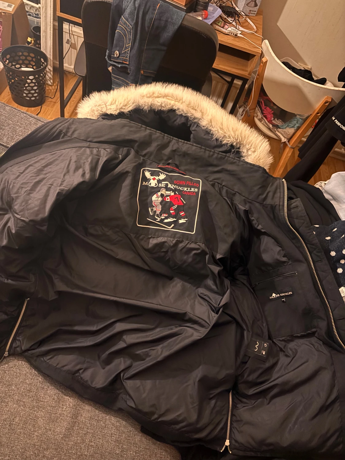 Svart Moose Knuckles dunjacka med päls - 2