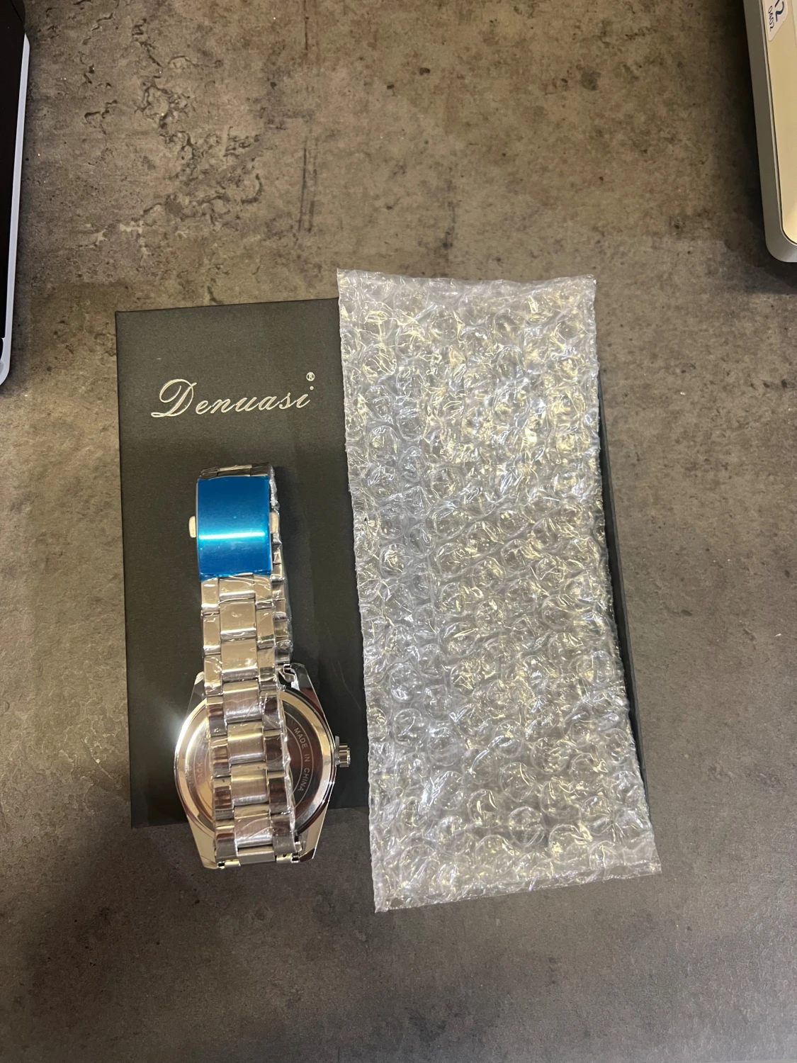 Silverfärgad klocka  - 3