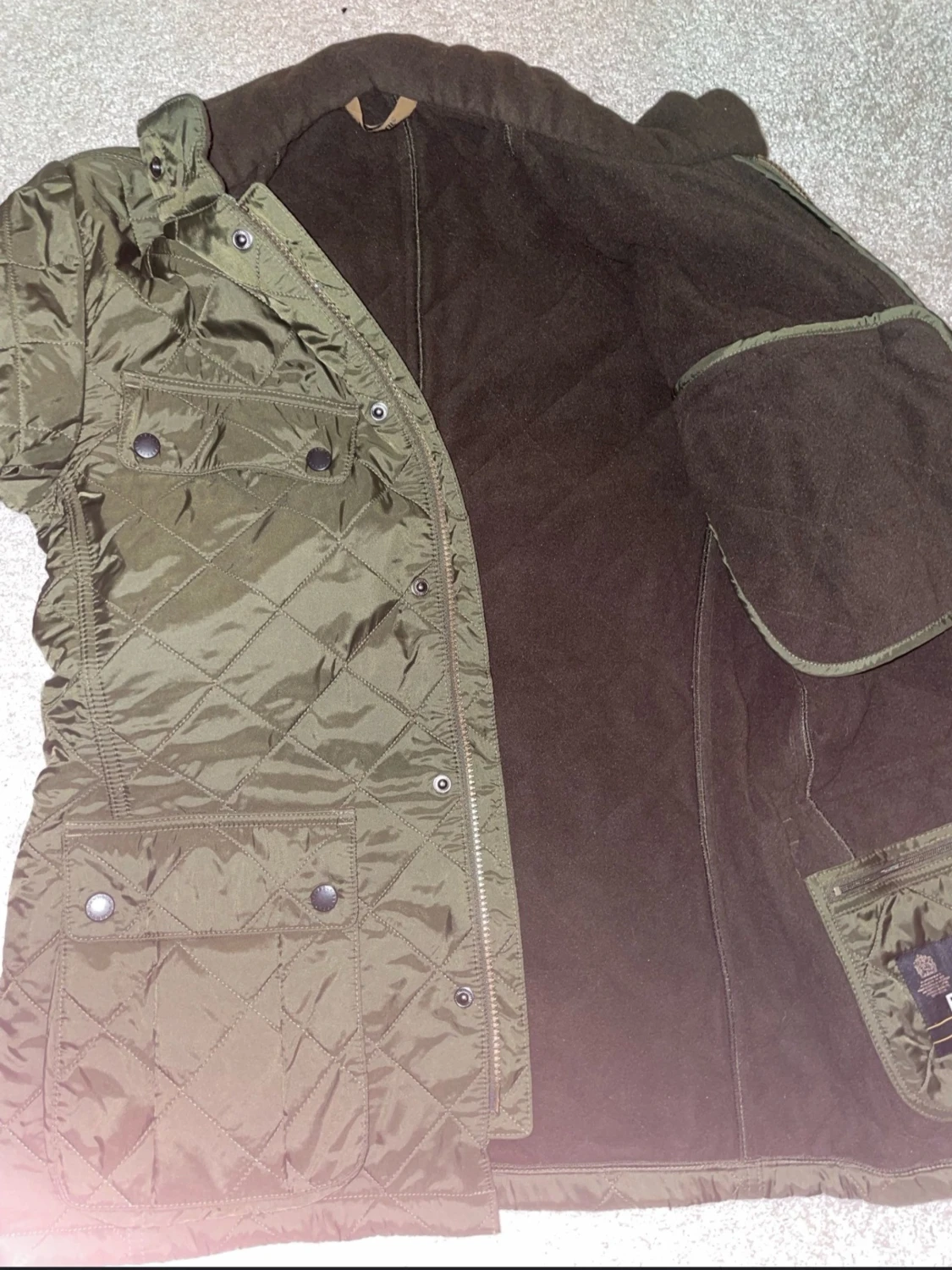 Olivgrön quiltad jacka från Barbour - 1