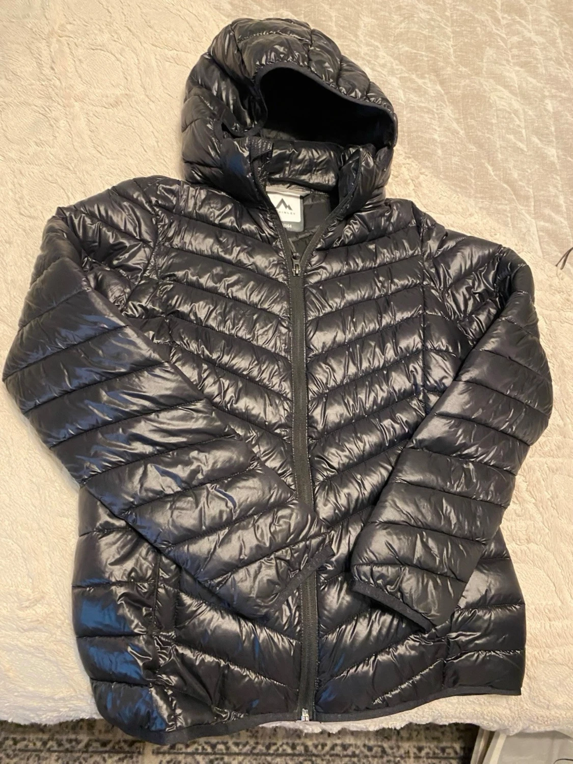 Svart dunjacka med huva från McKinley - 3