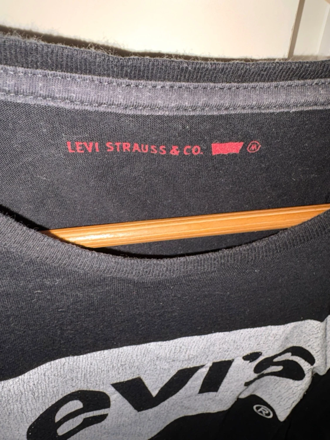 Svart Levi's t-shirt med logga