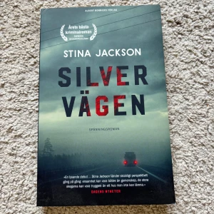 Silvervägen - Stina Jackson - oläst!!