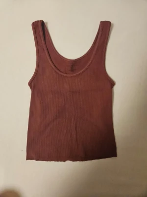 Rött Brandy Melville linne - Vinrött Brandy Melville linne