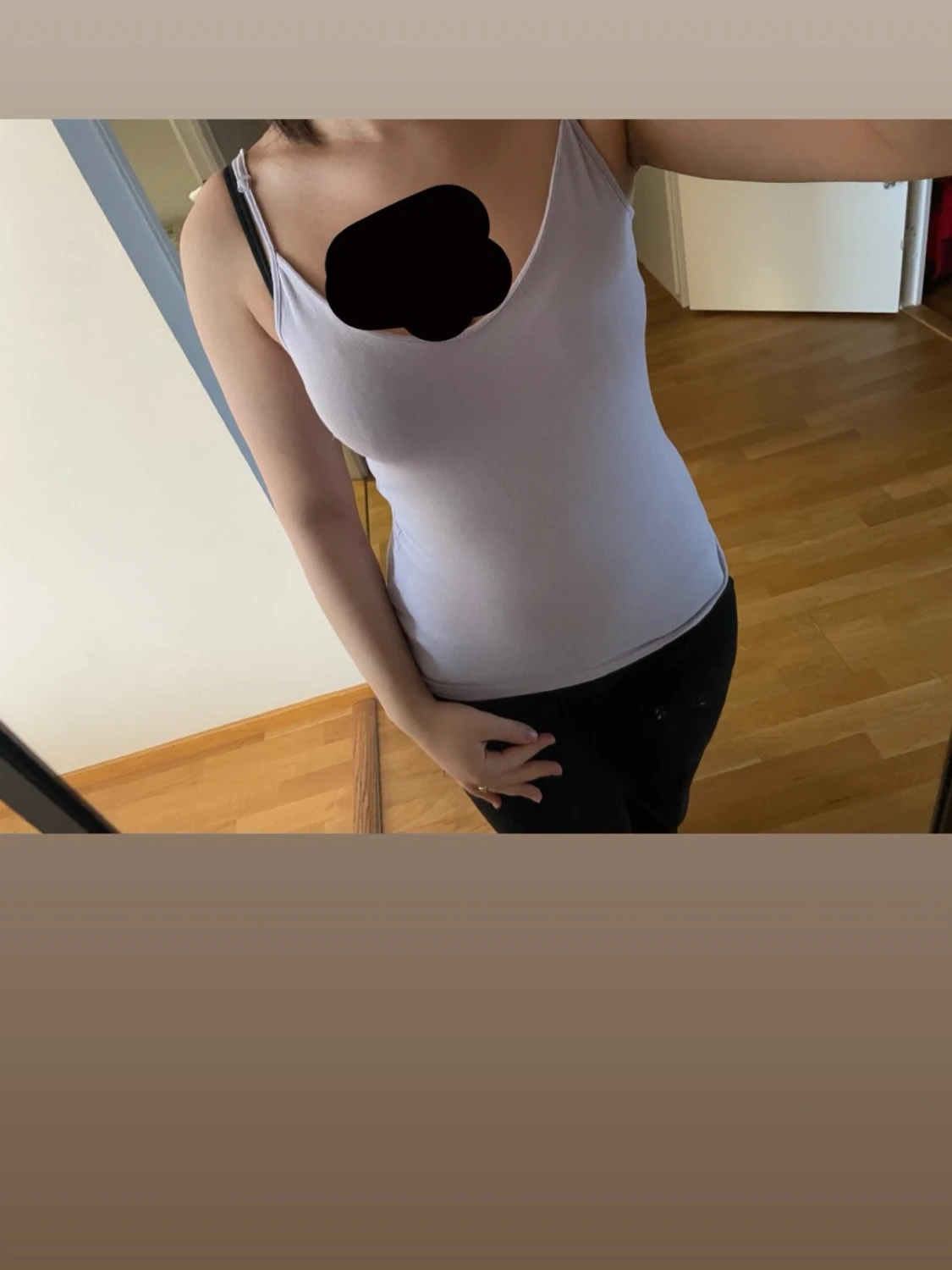 Lila ribbad linnetopp