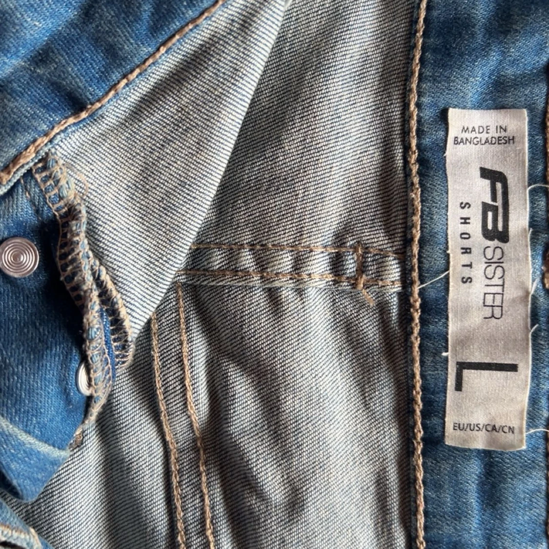 Blå jeansshorts från FB Sister - 1