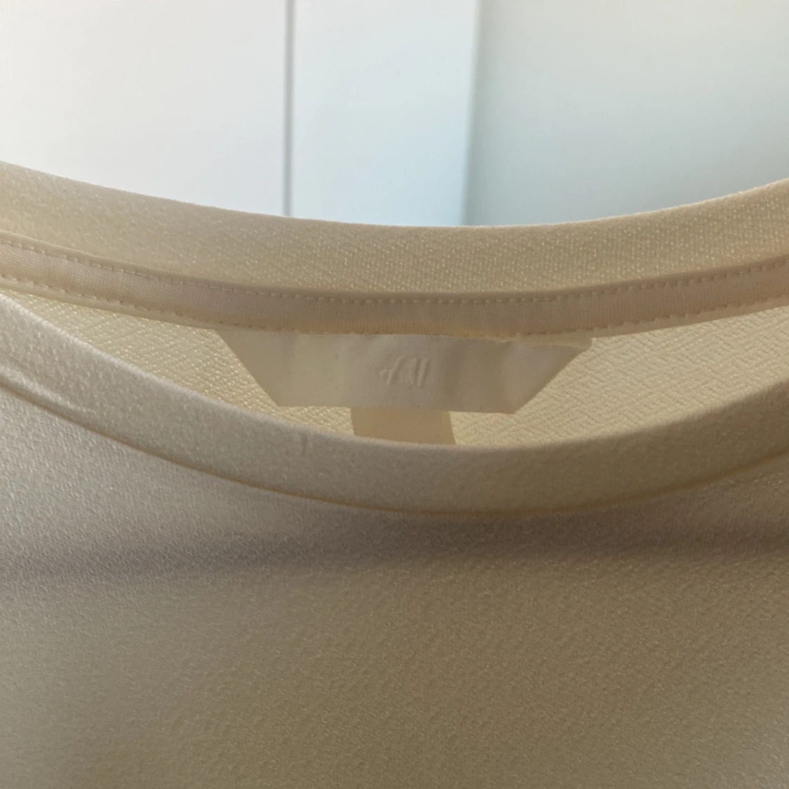 Beige knytblus från H&M - 2