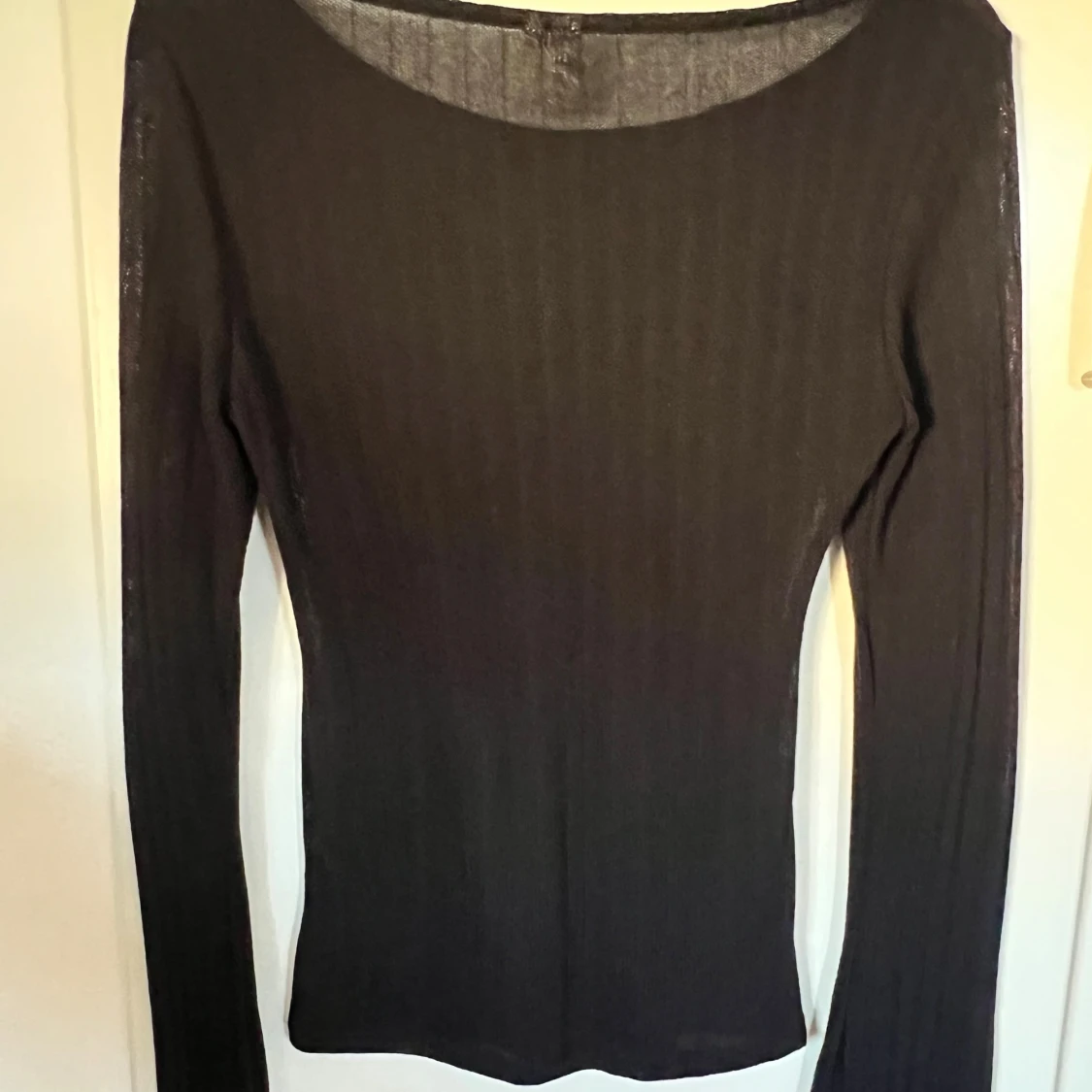 Svart ribbad långärmad topp Nelly - 1