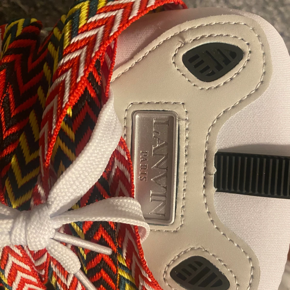 Lanvin sneakers med färgglada snören