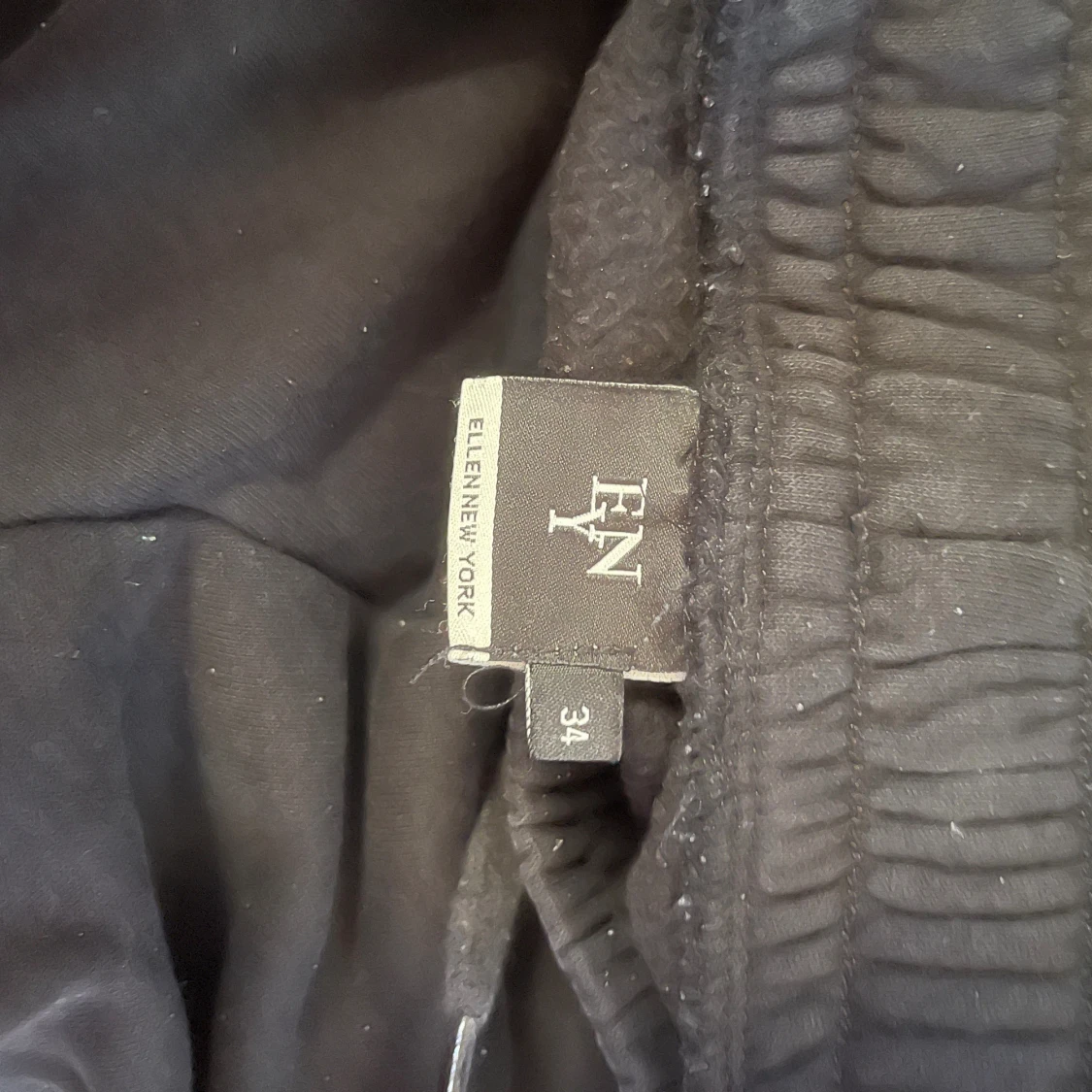 Svarta cargobyxor från Ellen New York - 2