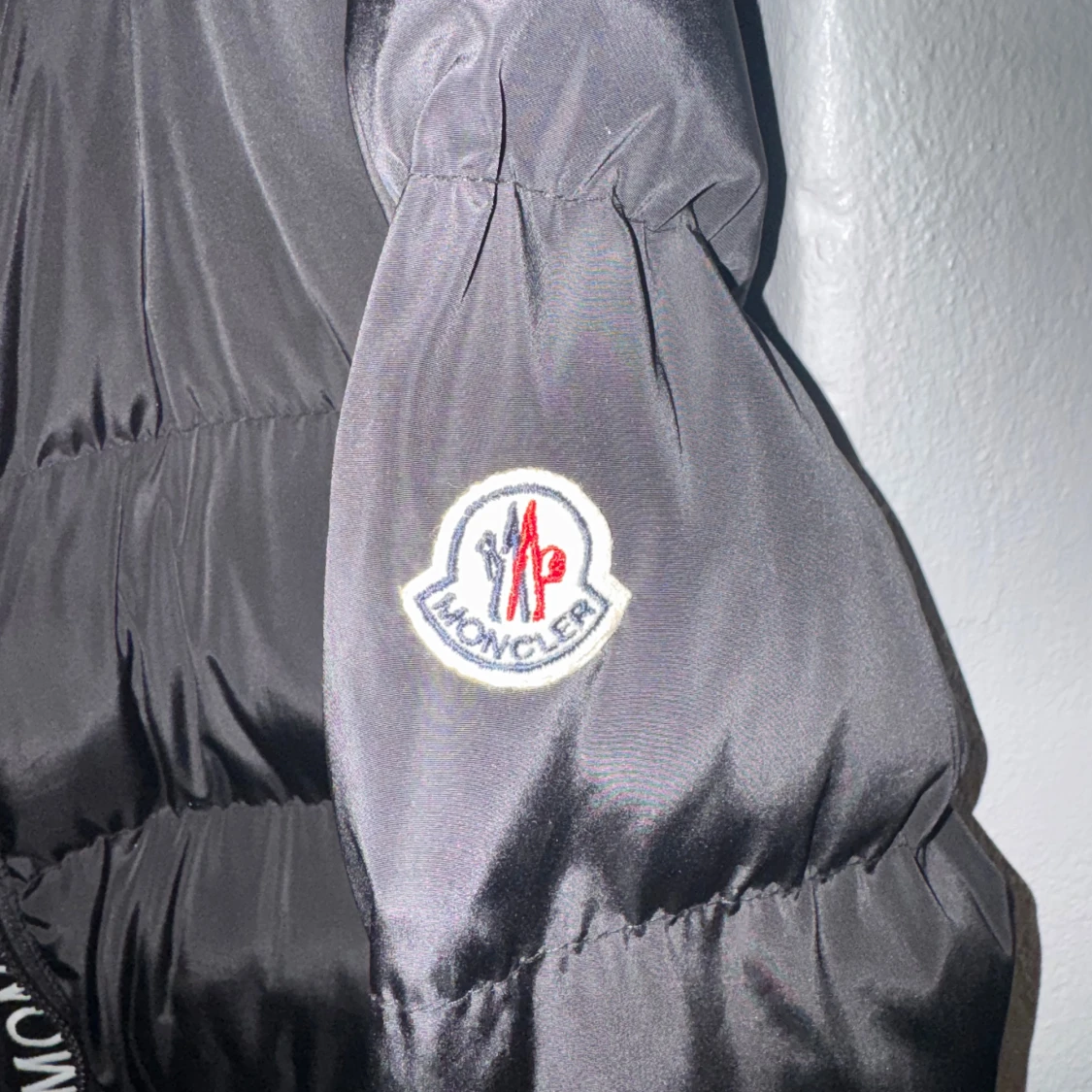 Svart Moncler pufferjacka  - 2