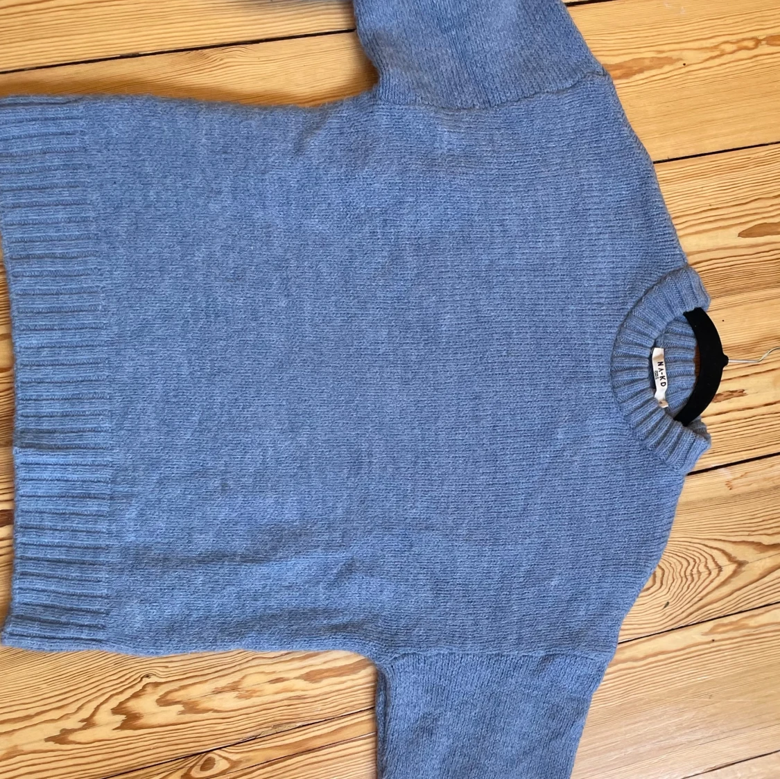 Ljusblå stickad tröja från NA-KD - 4