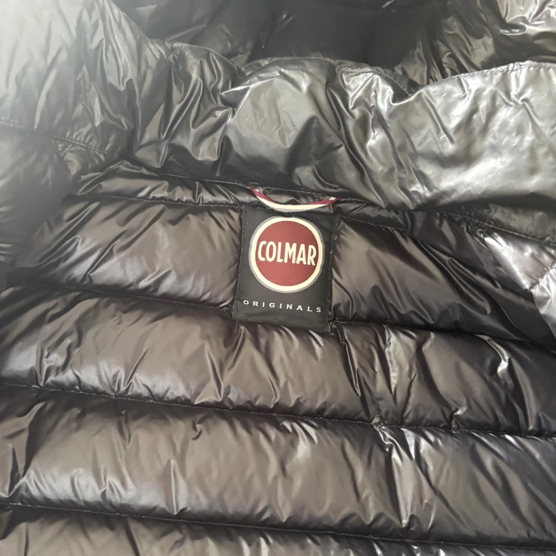 Svart Colmar dunjacka med huva - 2