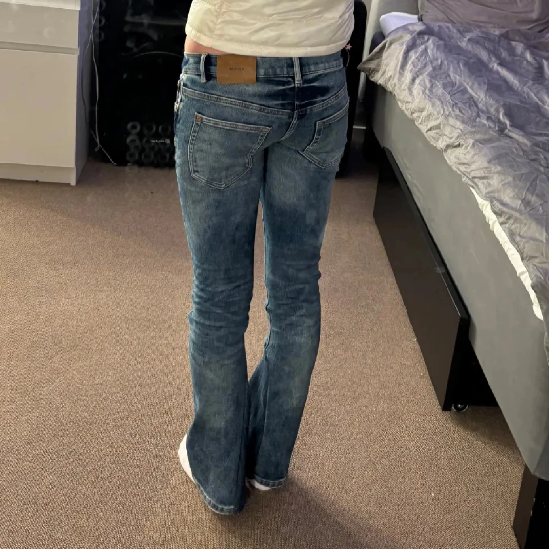 Blå bootcut jeans - 1