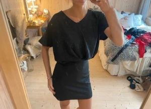 Små glittrig klänning  - SÅ snygg