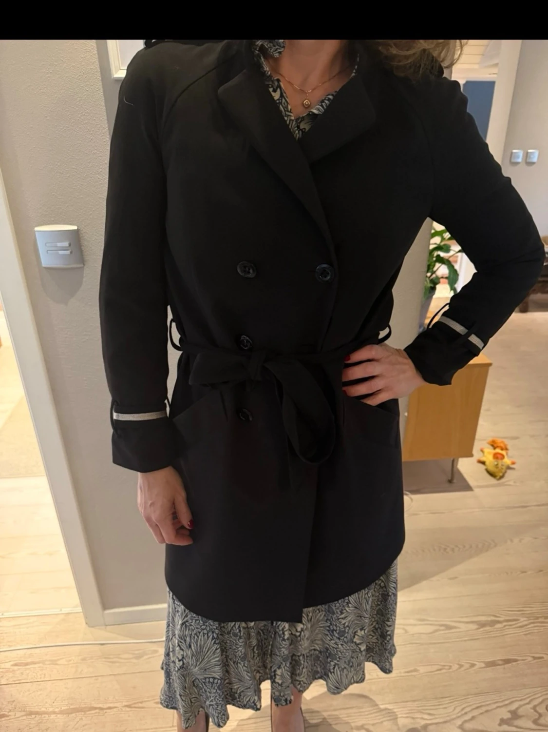 Svart trenchcoat från ALIX, S - 1