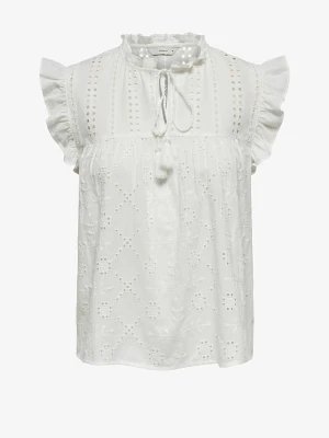 Blus Only - Söt blus från ONLY, blusen är i nytt skick (aldrig använd) och har kvar alla lappar förutom prislapp. Blusen är gjort i ett luftig material och har väldigt fina detaljer.