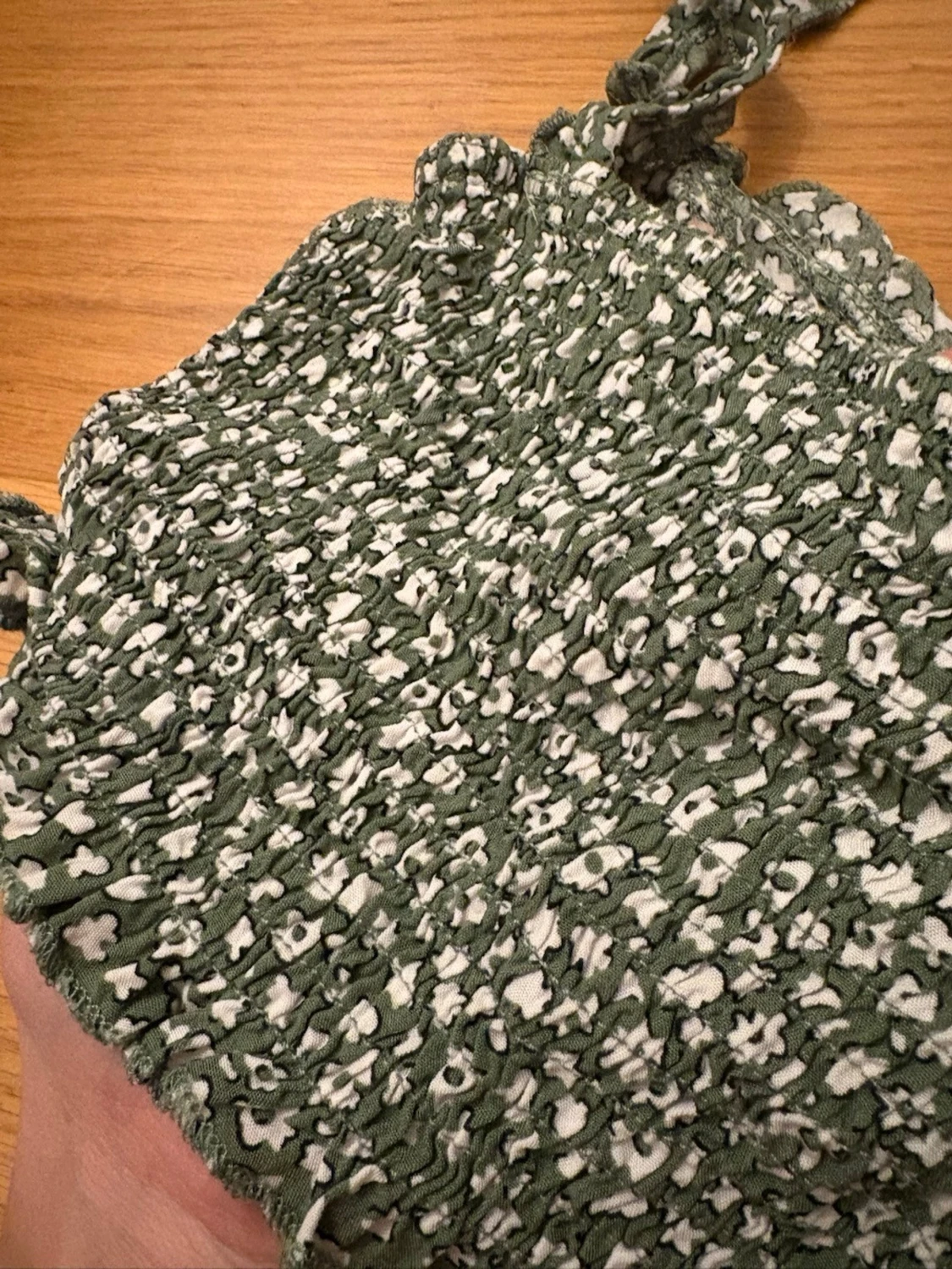 Grön blommig croppad topp från SHEIN, storlek XS - 2