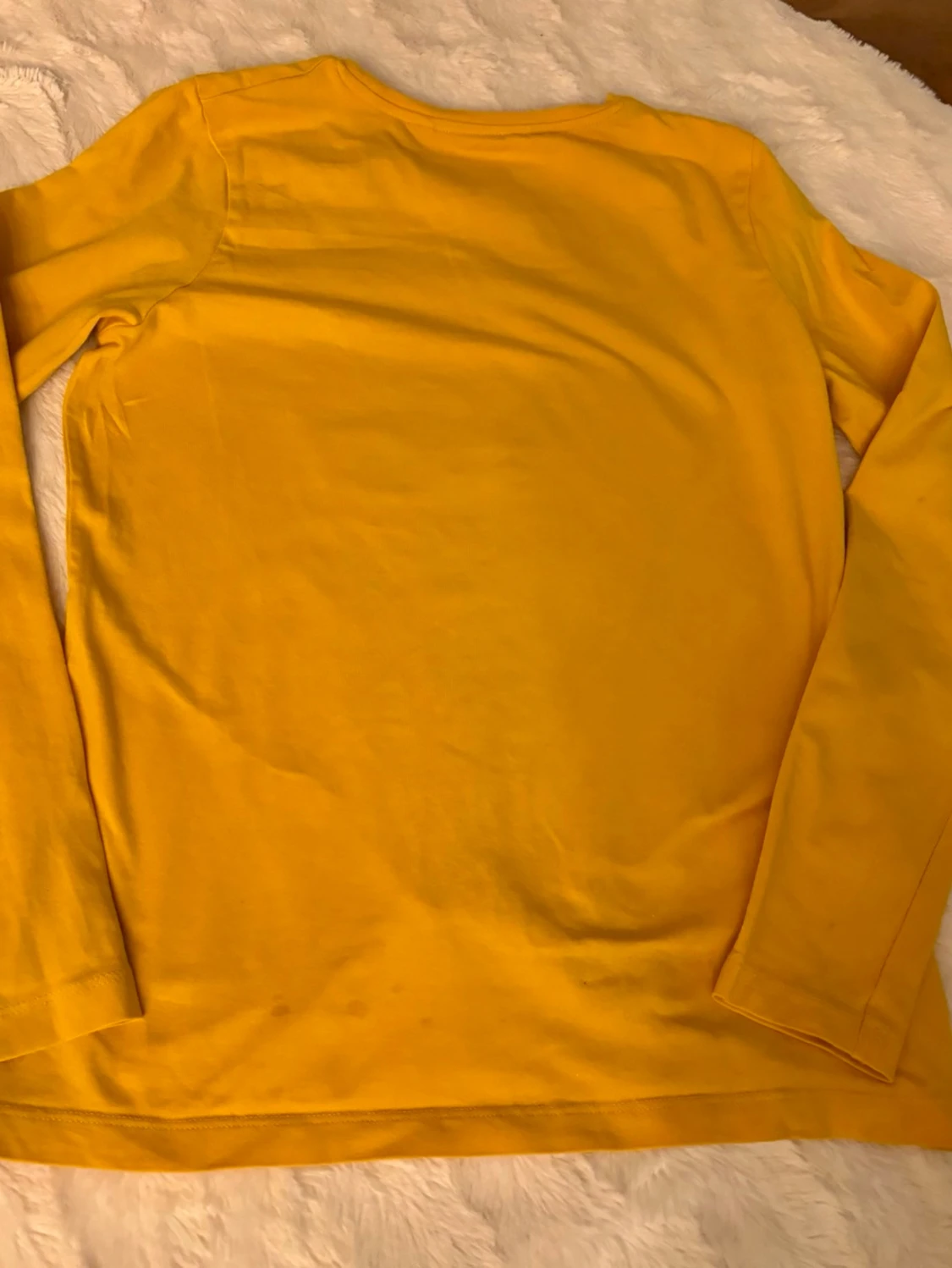 Gul långärmad topp med stjärntryck - 1