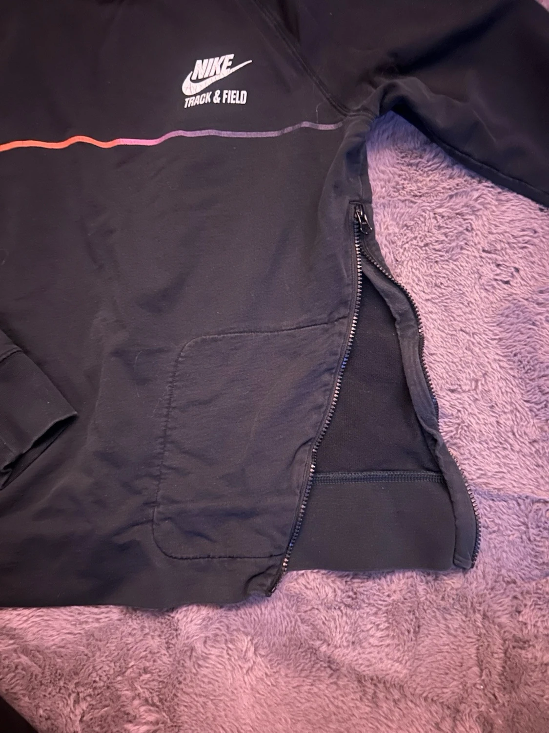 Svart Nike Track & Field tröja S - 1