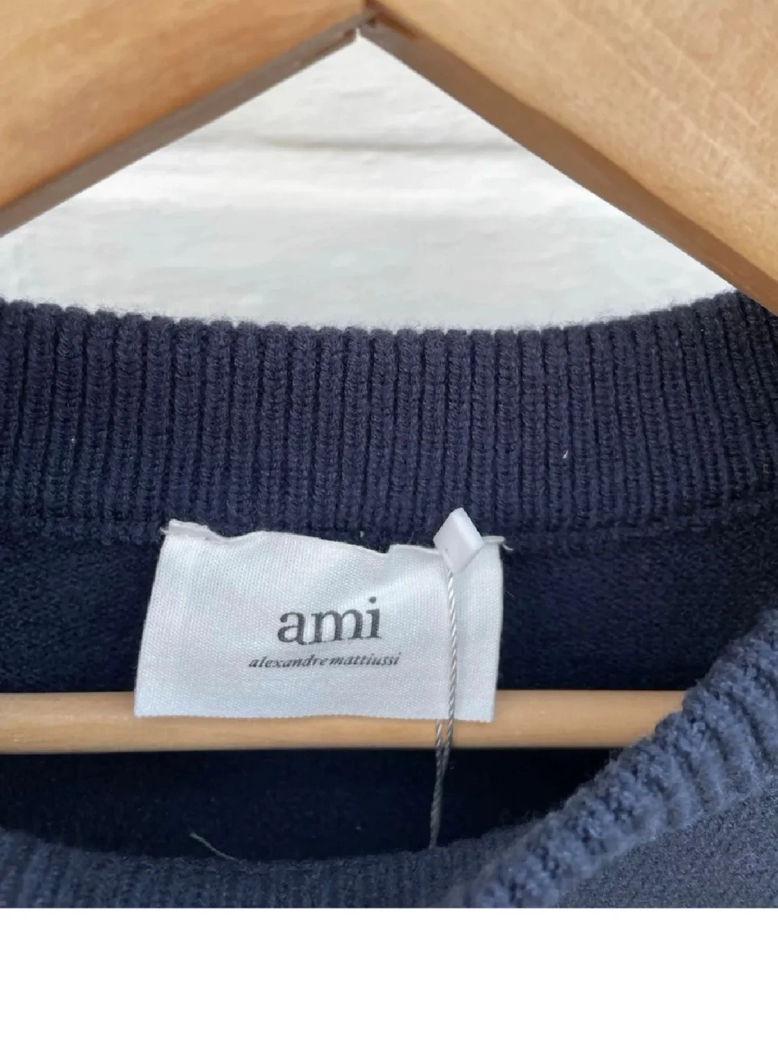 Mörkblå stickad tröja från Ami - 1