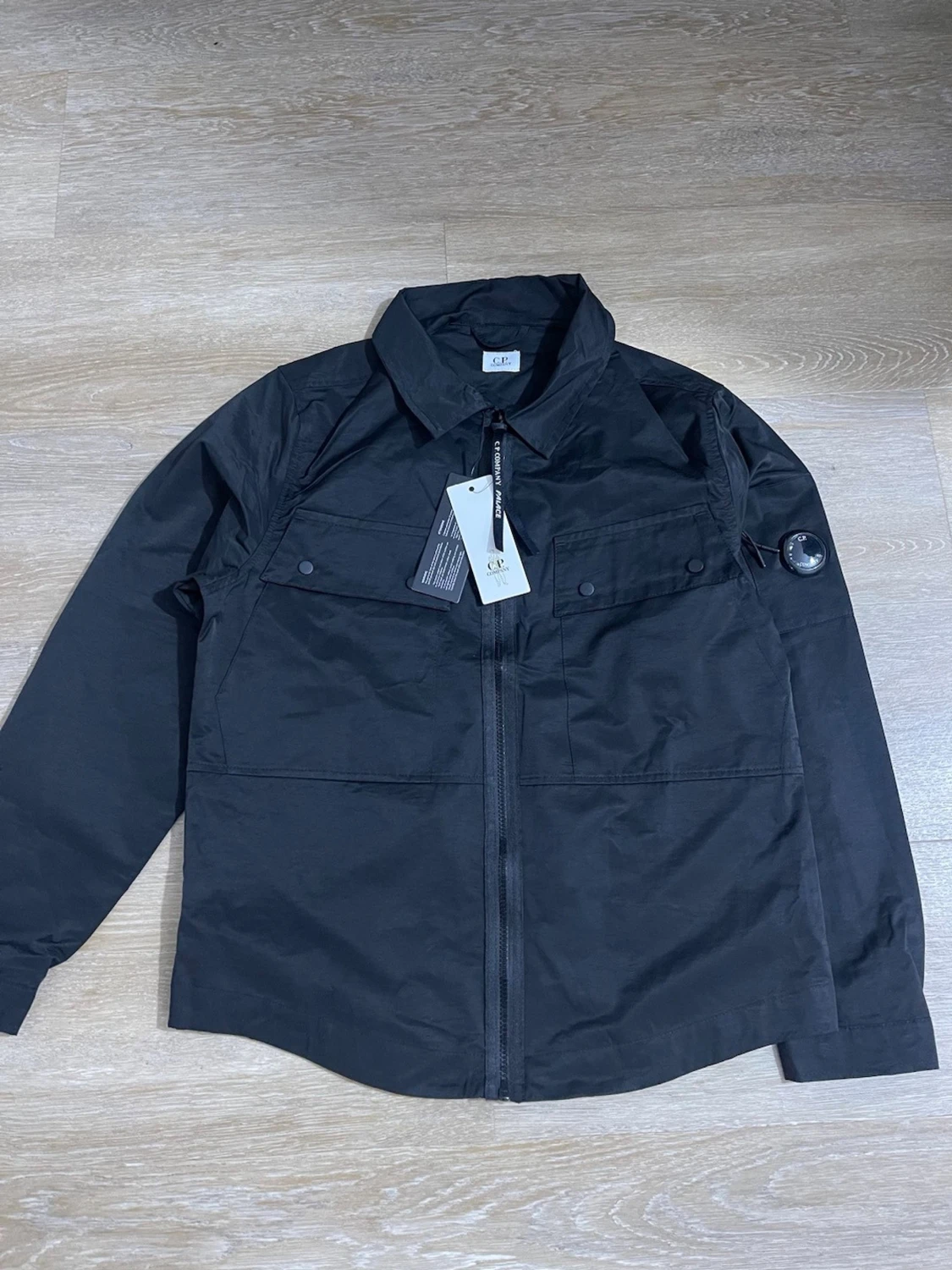 Svart overshirt från CP