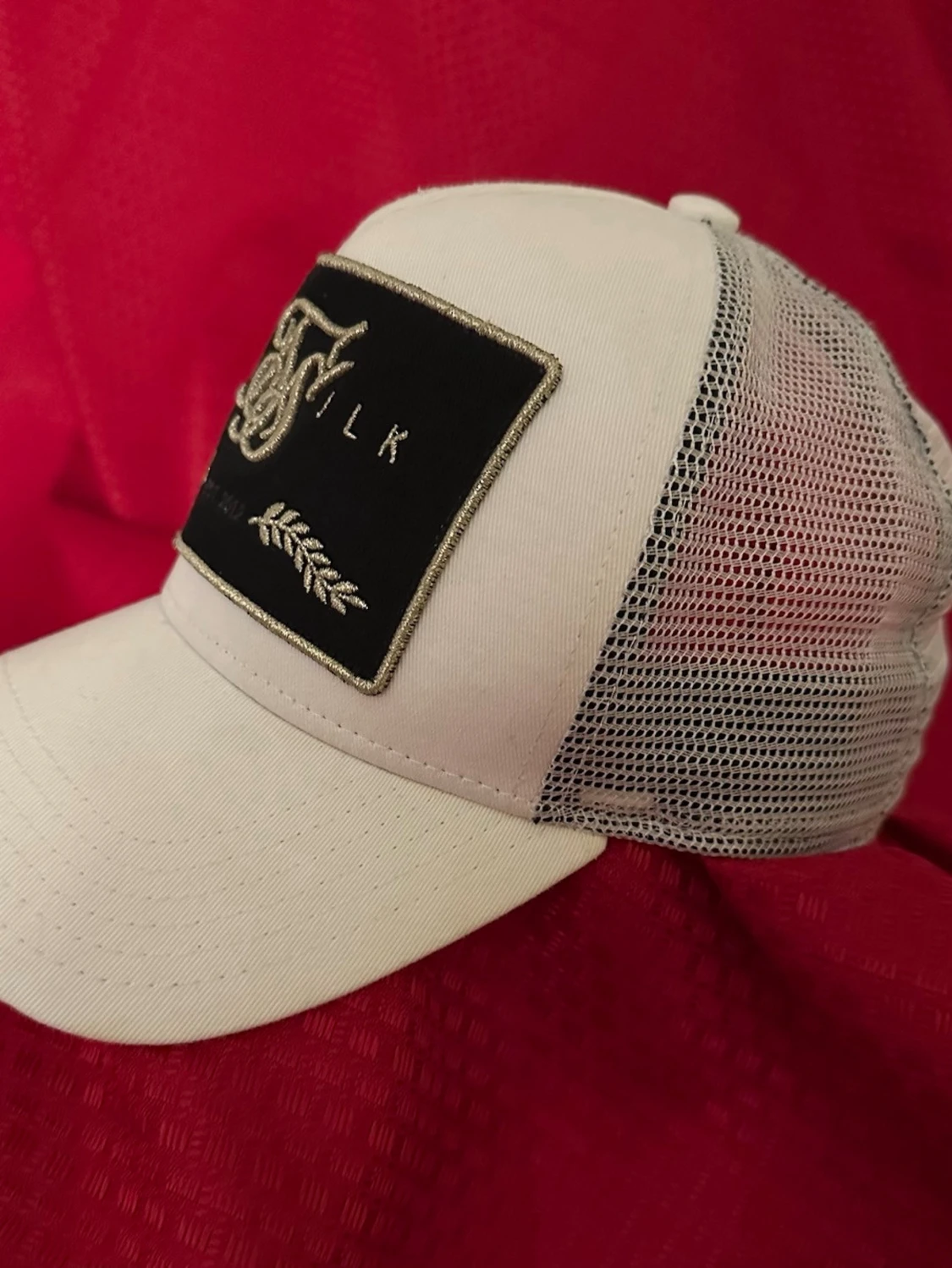 Vit truckerkeps från SikSilk - 1